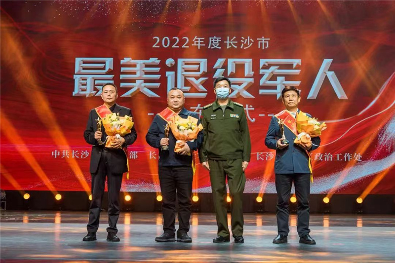 "1672883299.jpeg" ""4.jpeg"/"/